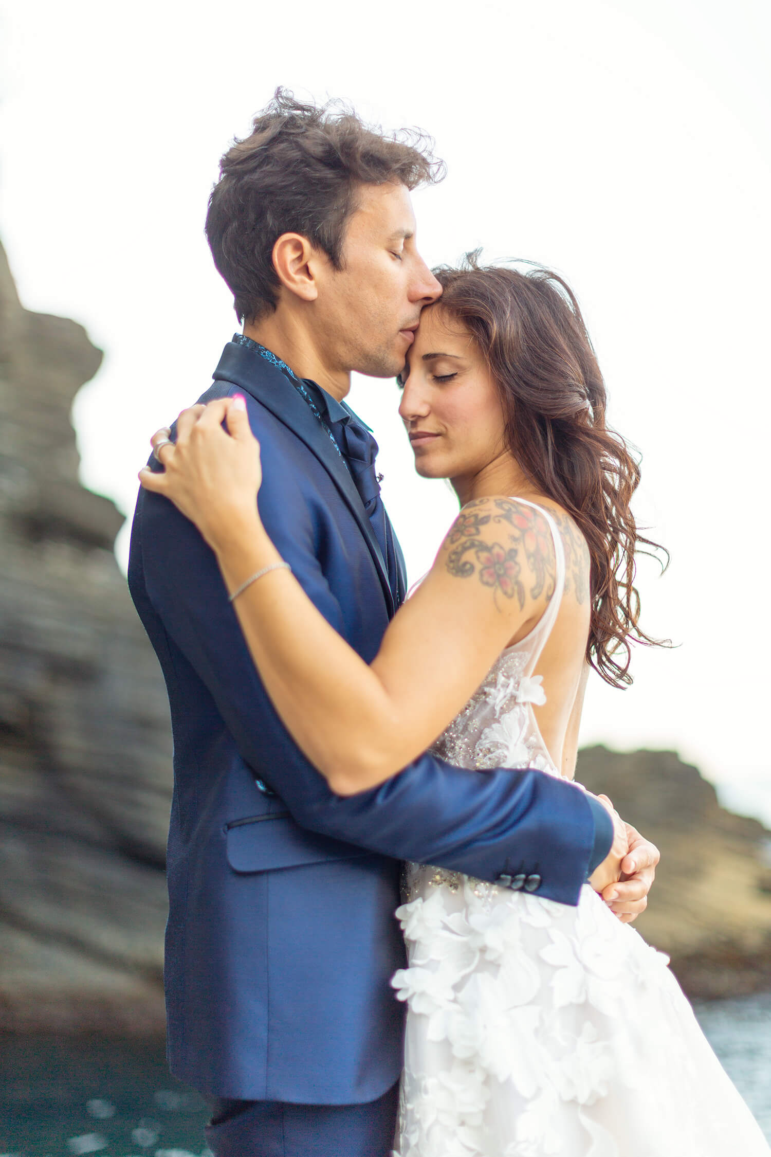Bride and groom in Cinque Terre