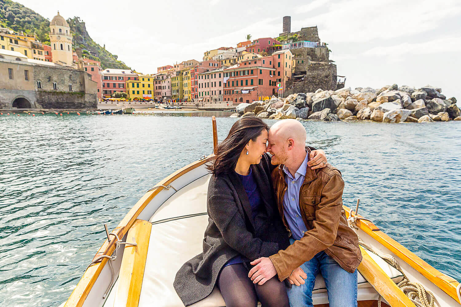 Couple on a boat in front of Vernazza, Cinque Terre